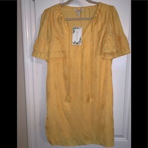 NWT Chelsea & Violet Yellow Shift Dress Size XS